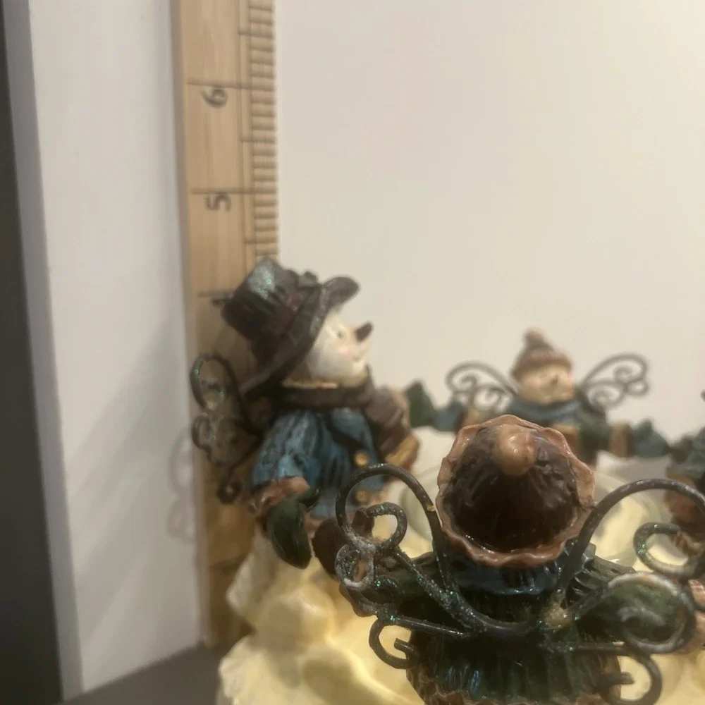SWOFLAKE ANGELS Round Resin Candle Holder FAMILIES ARE FOREVER LOVE DOESN'T MELT